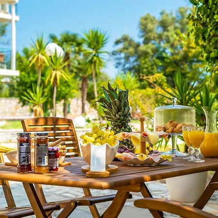 Adani 2* Tsoukaládhes